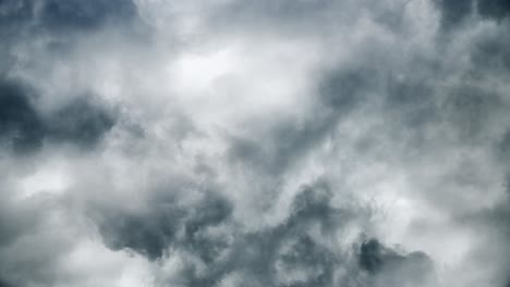 cielo tormentoso con relámpagos, tormenta