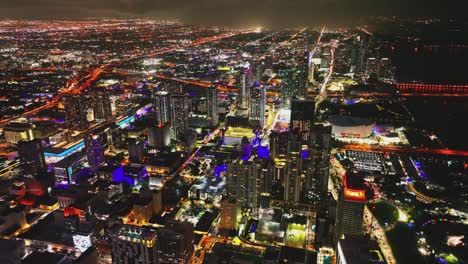 las luces nocturnas de la ciudad de miami