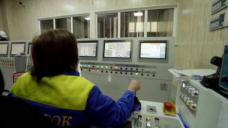 industrial control room operator