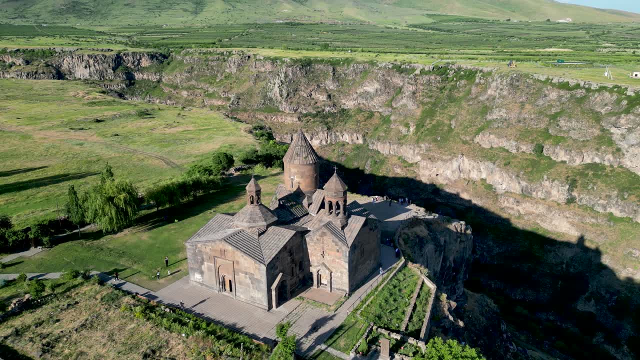 4k видео с высоким разрешением красивой церкви сагмосаванк-армения