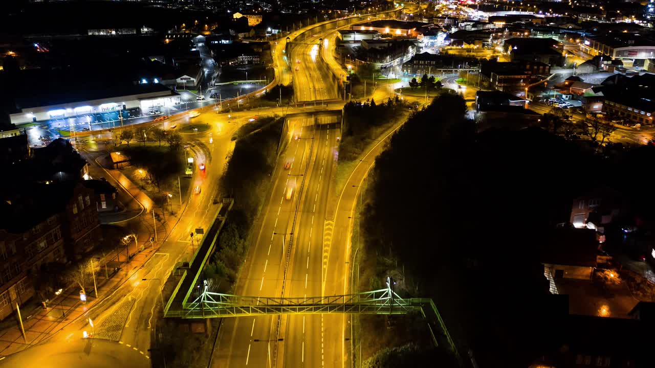 야간 저속 촬영, a50, a500 듀얼 캐리지 웨이, 스태퍼드셔의 스토크 온 트렌트 중부 지역 중심부의 고속도로