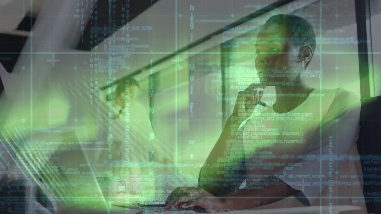 animación del procesamiento de datos sobre una mujer de negocios afroamericana