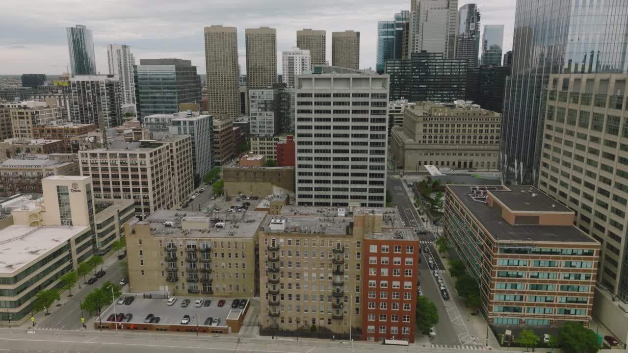 모던 다운타운 시카고 아키텍처