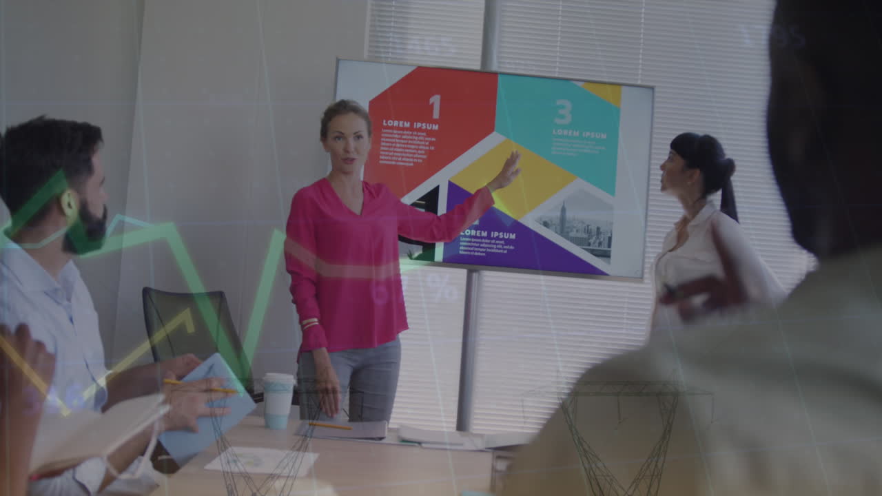 animación del procesamiento de datos estadísticos contra un equipo de diversos colegas discutiendo en la oficina