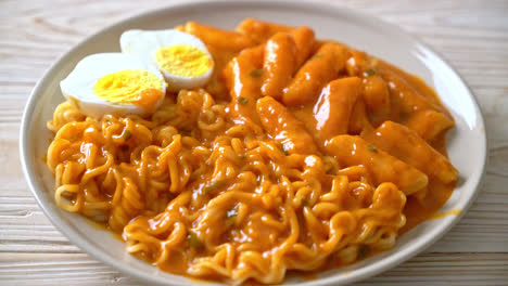 korean instant noodle and tteokbokki in korean spicy sauce, rabokki - korean food style