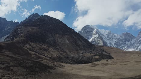 everest base camp trekking to nepal ebc 5364 meters