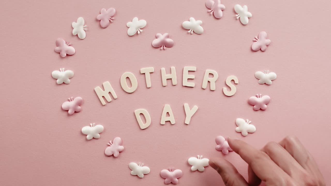 Mother's day text into the heart