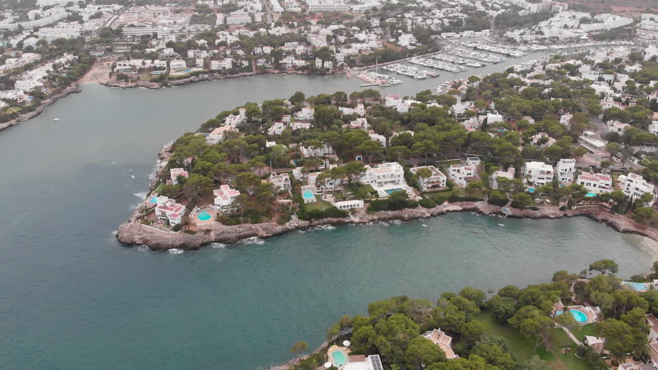 españa mallorca cala gran playa drone dispara a 4k 24fps y con yi 4k+ a 4k 60fps