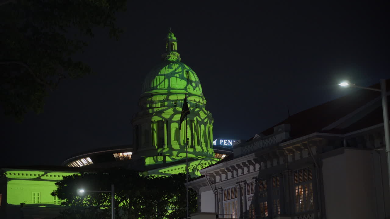 Nighttime Projection Mapping on Singapore Supreme Court Building