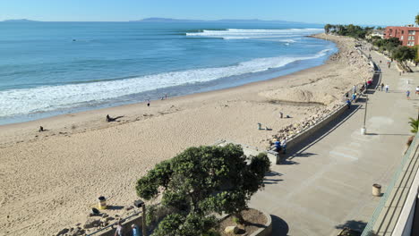 Time-lapse-of-Ventura-beach-and-sand