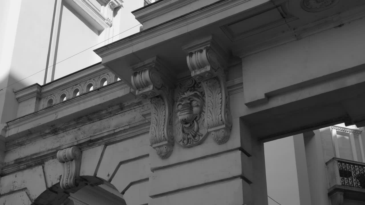 estructura arquitectónica de un edificio en la place royale en bruselas, bélgica