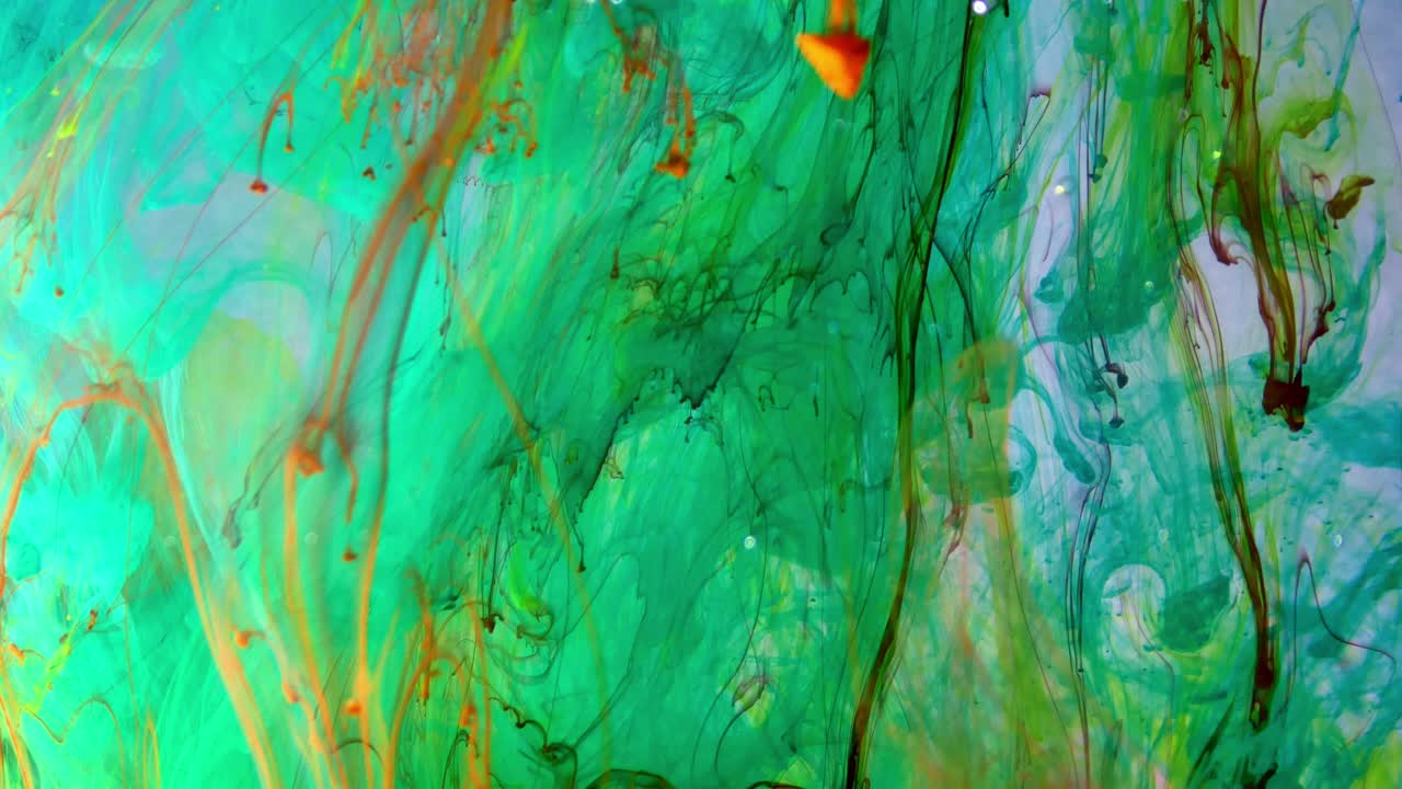 concepto de nube de tinta líquida abstracta caótica mezclando bajo el agua el número catorce