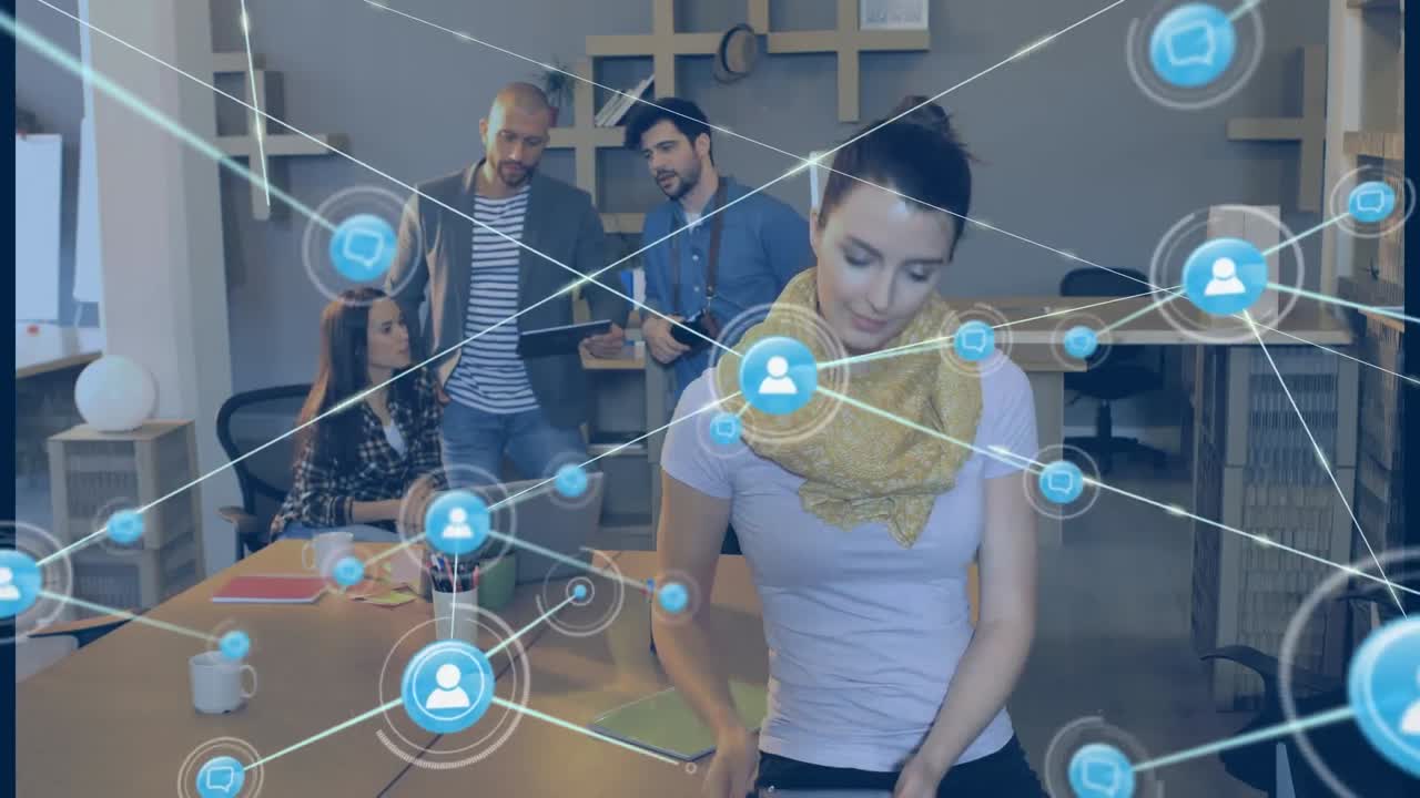 animación de la red de conexiones con iconos sobre diversas personas de negocios que usan tabletas