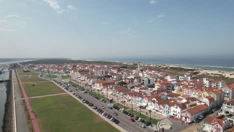 la playa de costa nova, aveiro, portugal