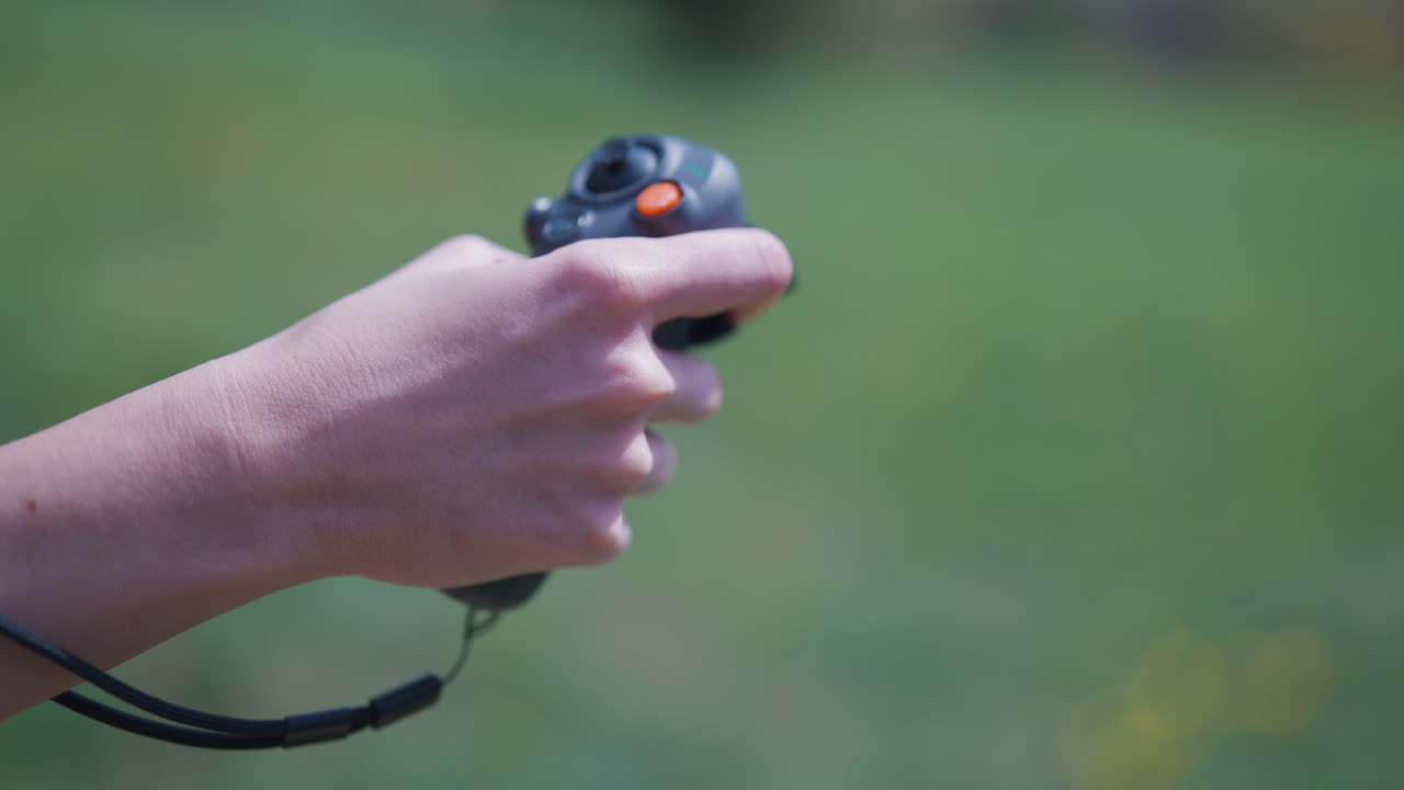 여성 리모컨 rc 모션 컨트롤 조이스틱 및 조작 fpv 드론