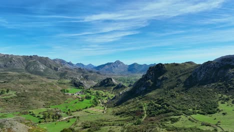 Cubillas-de-Arbas-mountains-aerial-view,-advance-shot