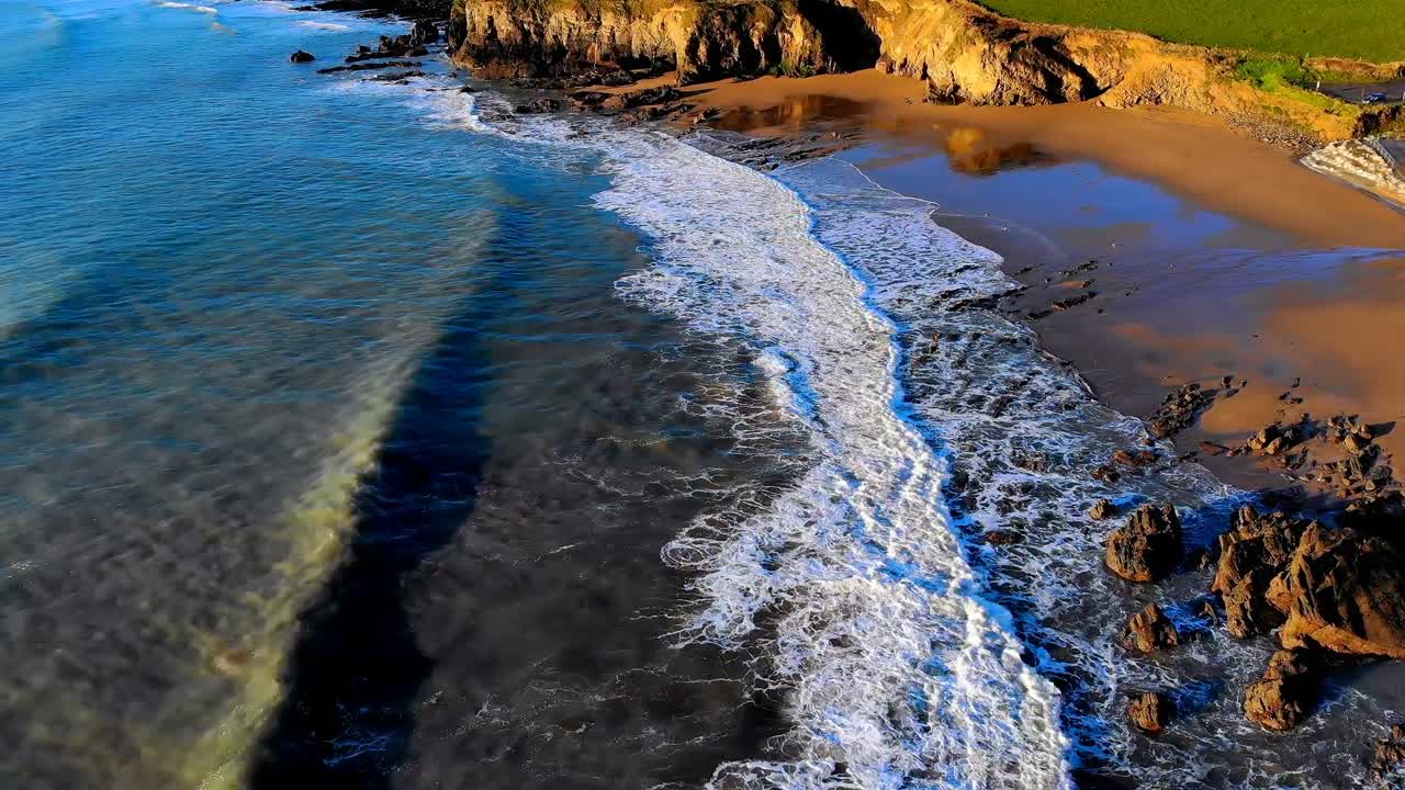 Spiaggia in una giornata di sole 4k