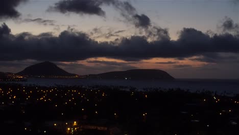 Timelapse-Matutino-De-Koko-Head-Y-Koko-Cráter-En-Honolulu-Hawaii