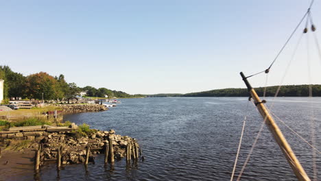 Aerial-drone-shot-of-drone-pulling-back-to-reveal-the-Pinance-Virginia-on-the-Kennebec-River