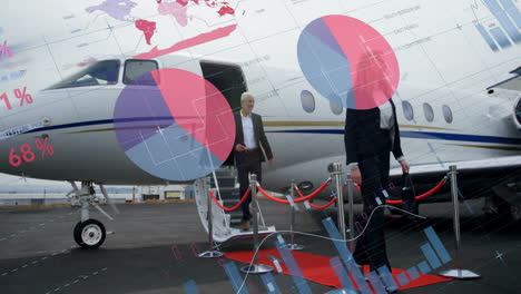 animación del procesamiento de datos financieros sobre empresarios caucásicos por avión
