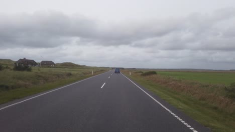 POV-Fahrt-Auf-Der-Malerischen-Route-Westdänemarks