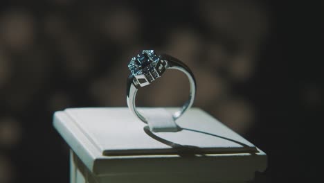 elegant diamond and sapphire ring