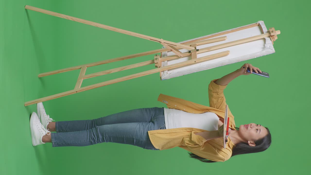 그림 을 찍는 여자