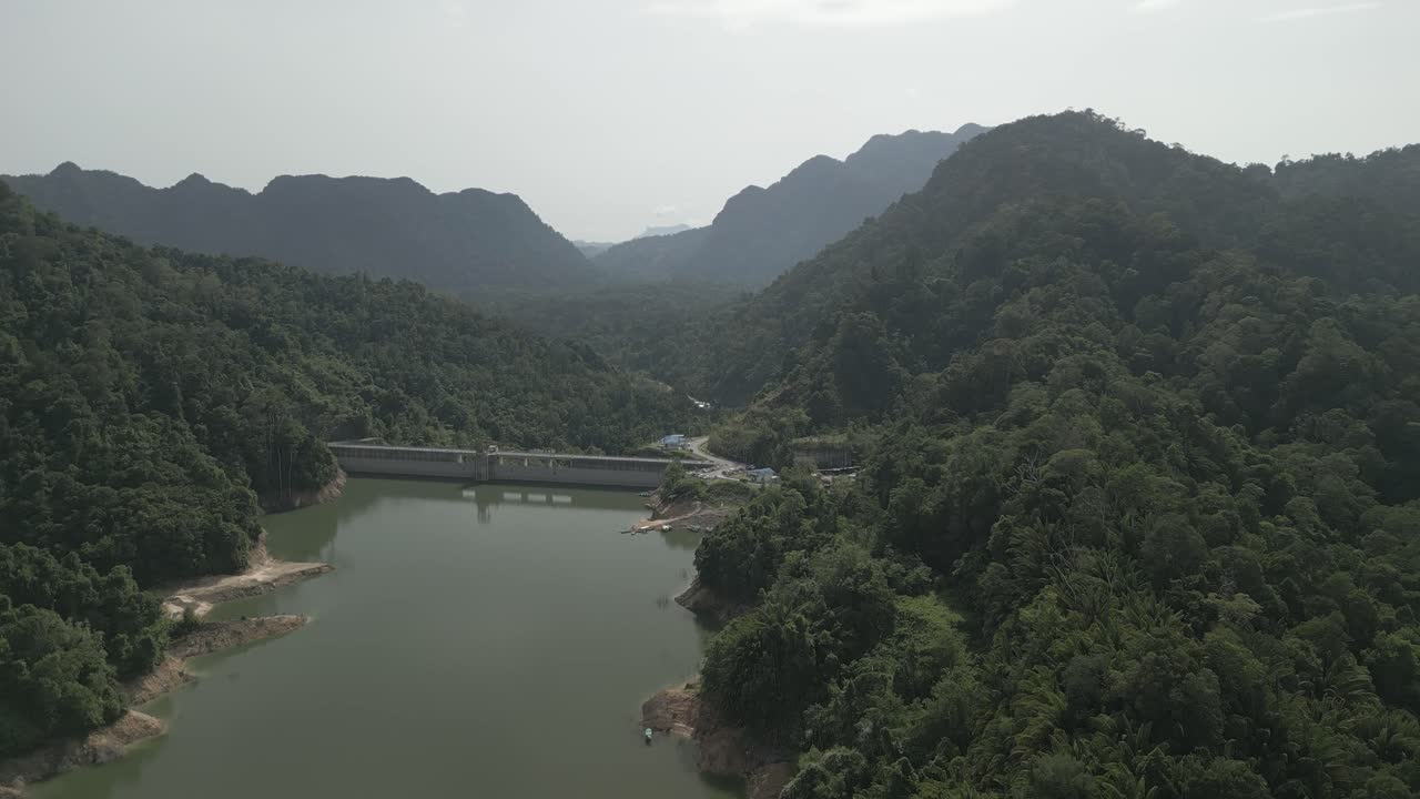 Bengoh Dam,Sarawak-Kalimantan borders,with a scenic boat ride to Bengoh Dam by Susung Waterfall and other cascading wonders, drawing local resemblance to the junglesof "Jurassic World."