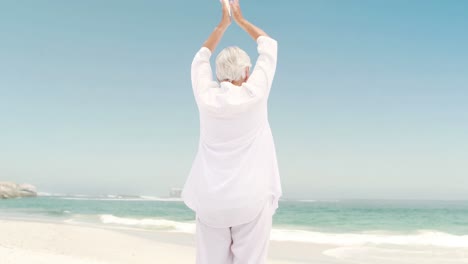 Old-retired-woman-doing-some-yoga