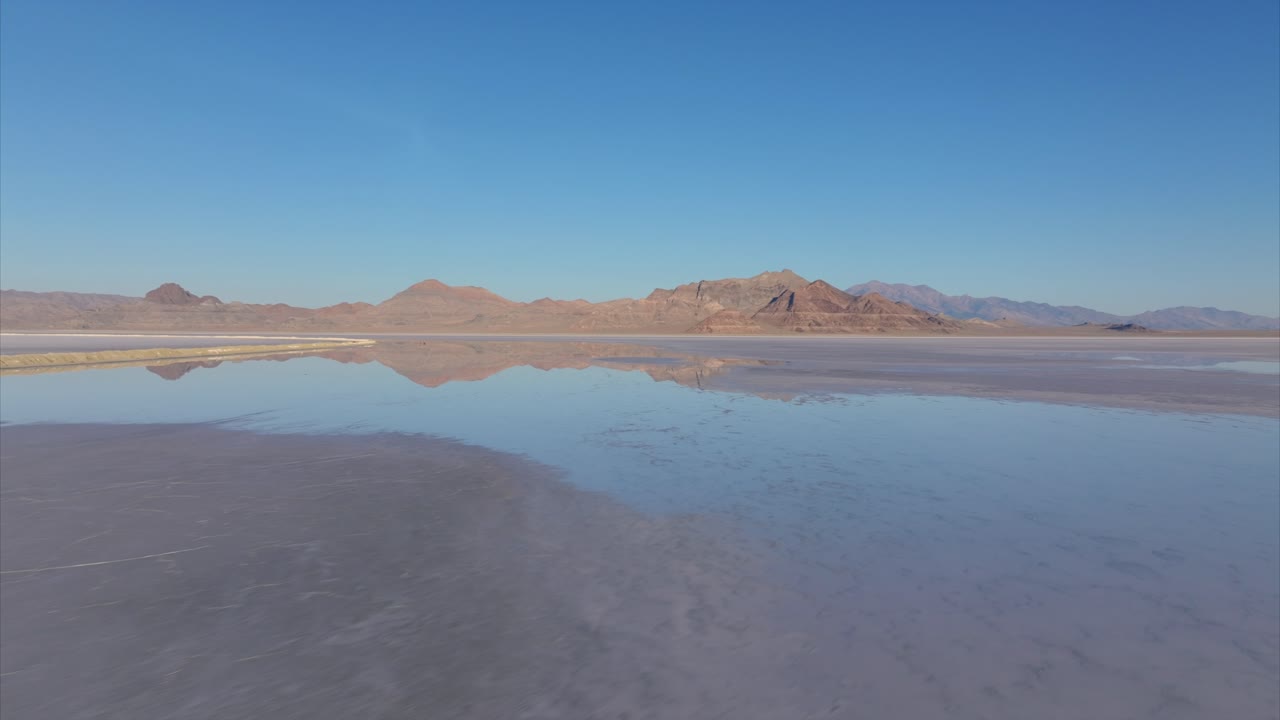 Planícies de Sal de Bonneville, Utah, inundadas