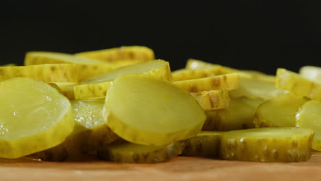 sliced pickled cucumbers