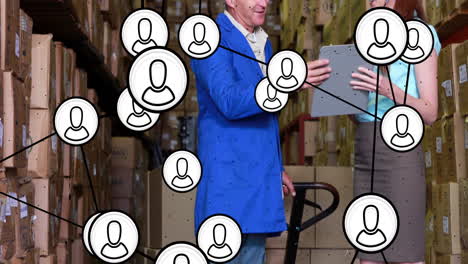 animación de la red de conexiones con íconos más felices hombres de negocios caucásicos en el almacén