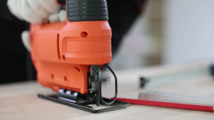Using a Jigsaw for Woodworking