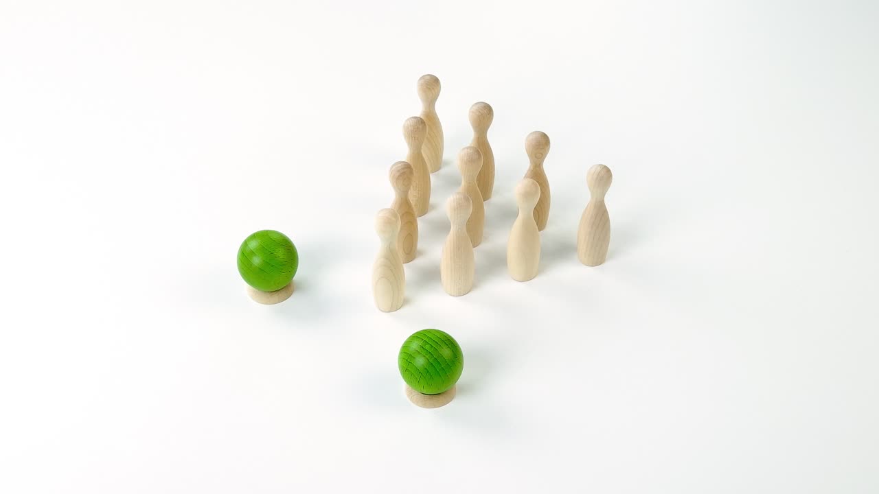 ⁇ 색 배경 비디오에 미니 볼링