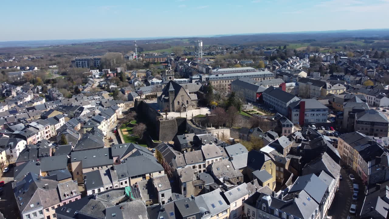 Vista aerea di una città europea