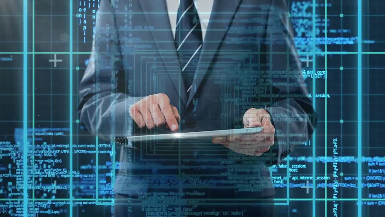 태블릿을 사용하는 사업가와의 코드 및 기술 인터페이스