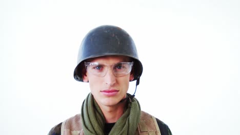 Portrait-of-solider-in-military-uniform