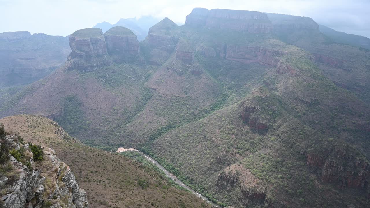 gargantas profundas del cañón del río blyde en sudáfrica