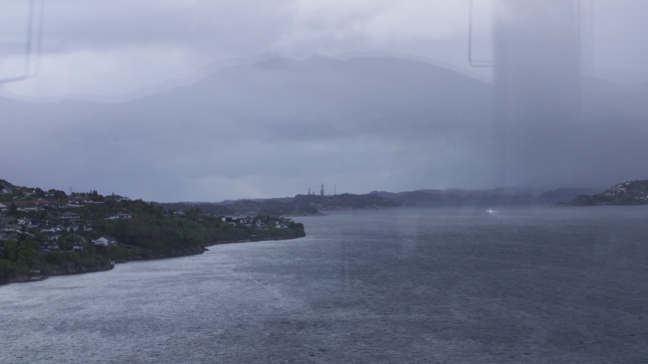 노르웨이 베스트랜드를 내려다보는 해변 아파트의  ⁇ 리  ⁇