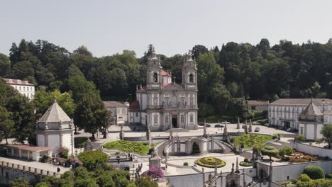 hermoso santuario de braga, bom jesus do monte ver naturaleza y jardines - órbita aérea