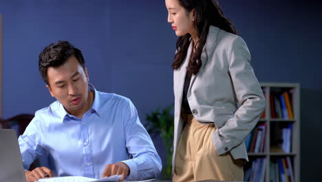 reading bad negative news, angry female director, dissatisfied with the work, she shouts at employees, throws paper up, senior team leader quarrels with company employee over failed business deal