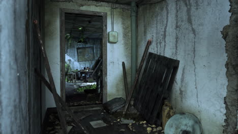 interior de una casa abandonada