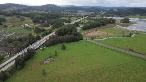 M1-Pacific-Motorway-And-Watty-Bishop-Road-in-Tanglewood,-New-South-Wales,-Australia