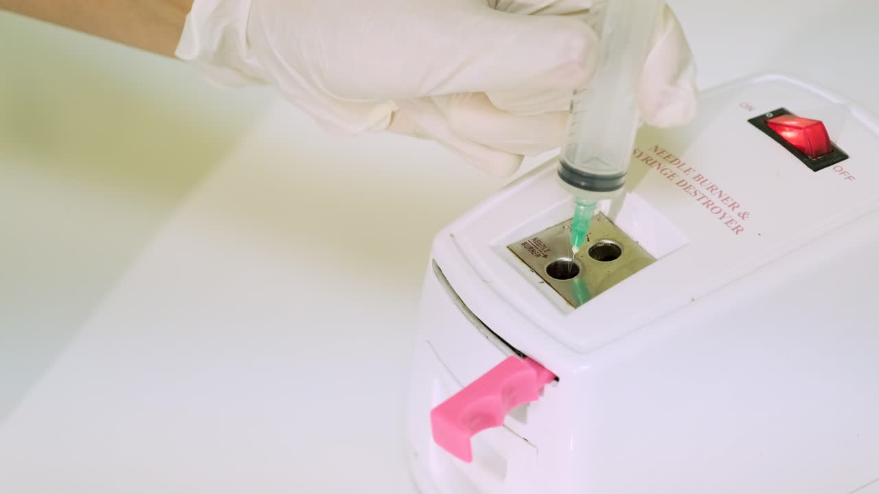 preparación de plasma rico en plaquetas. plasma en jeringa. centrifugadora. trasfondo