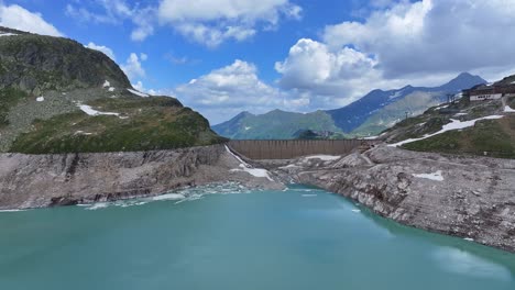 amongst the best trekking trails in austria, gletser weissee