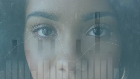 animación de múltiples gráficos moviéndose sobre el retrato en primer plano de una mujer biracial parpadeando los ojos.