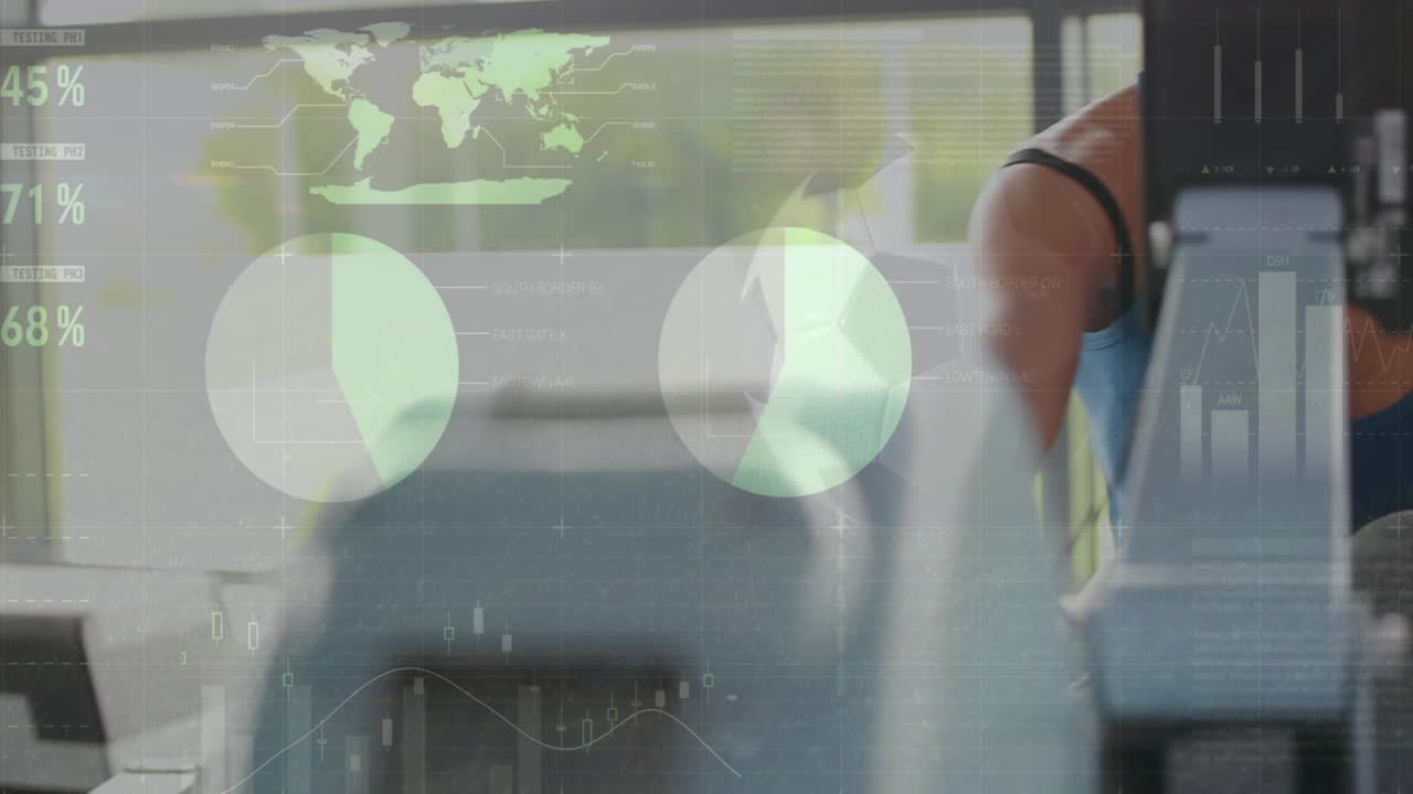 체육관에서 rowing 운동을 수행하는 세 백인 건강한 여성에 대한 데이터 처리의 애니메이션