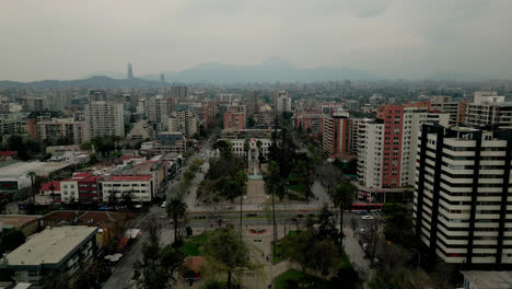 Plaza-Nunoa-En-El-Horizonte-Del-Amanecer-Del-Domingo-Santiago-De-Chile