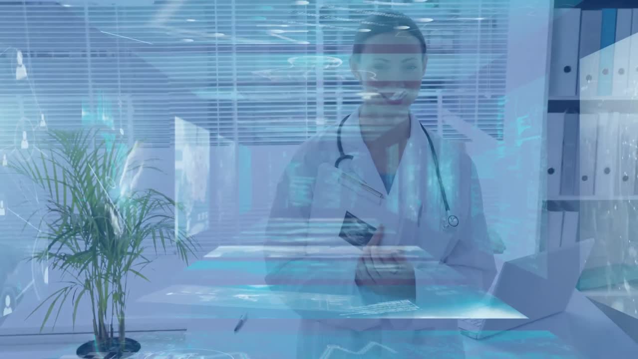 animación de pantallas digitales sobre una doctora caucásica sonriente sosteniendo documentos