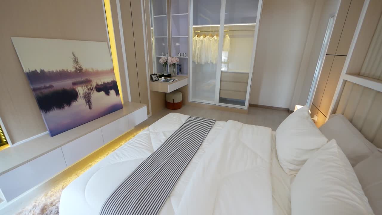 목재 가구를 사용한 미니멀하고 세련된 침실 장식 아이디어